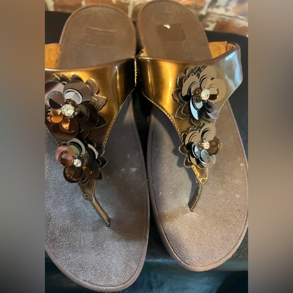 Fit Flop the best around and boy are these awesome